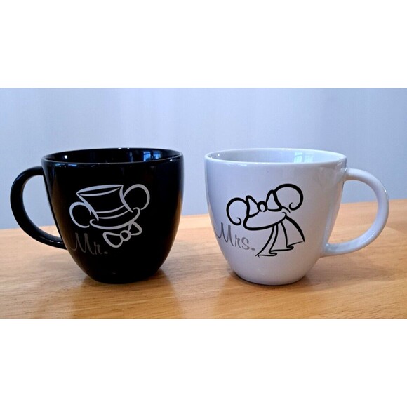 Disney Parks Mr. & Mrs. Mickey & Minnie Mouse Bride & Groom Coffee Mug Set - Picture 1 of 9